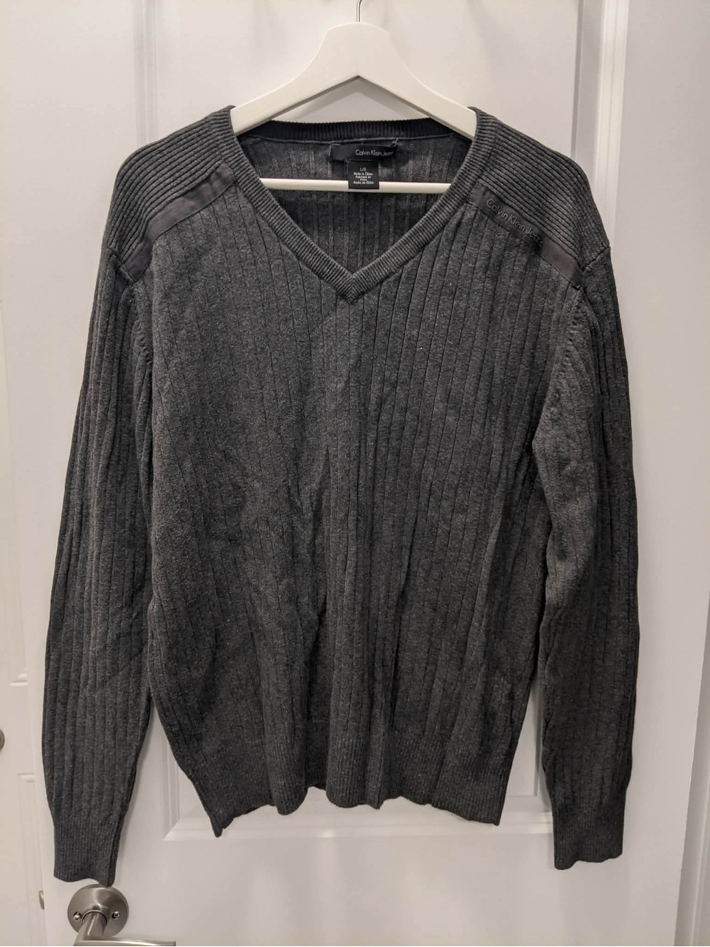 Calvin Klein Men's Dark Gray Ribbed V-Neck Sweater